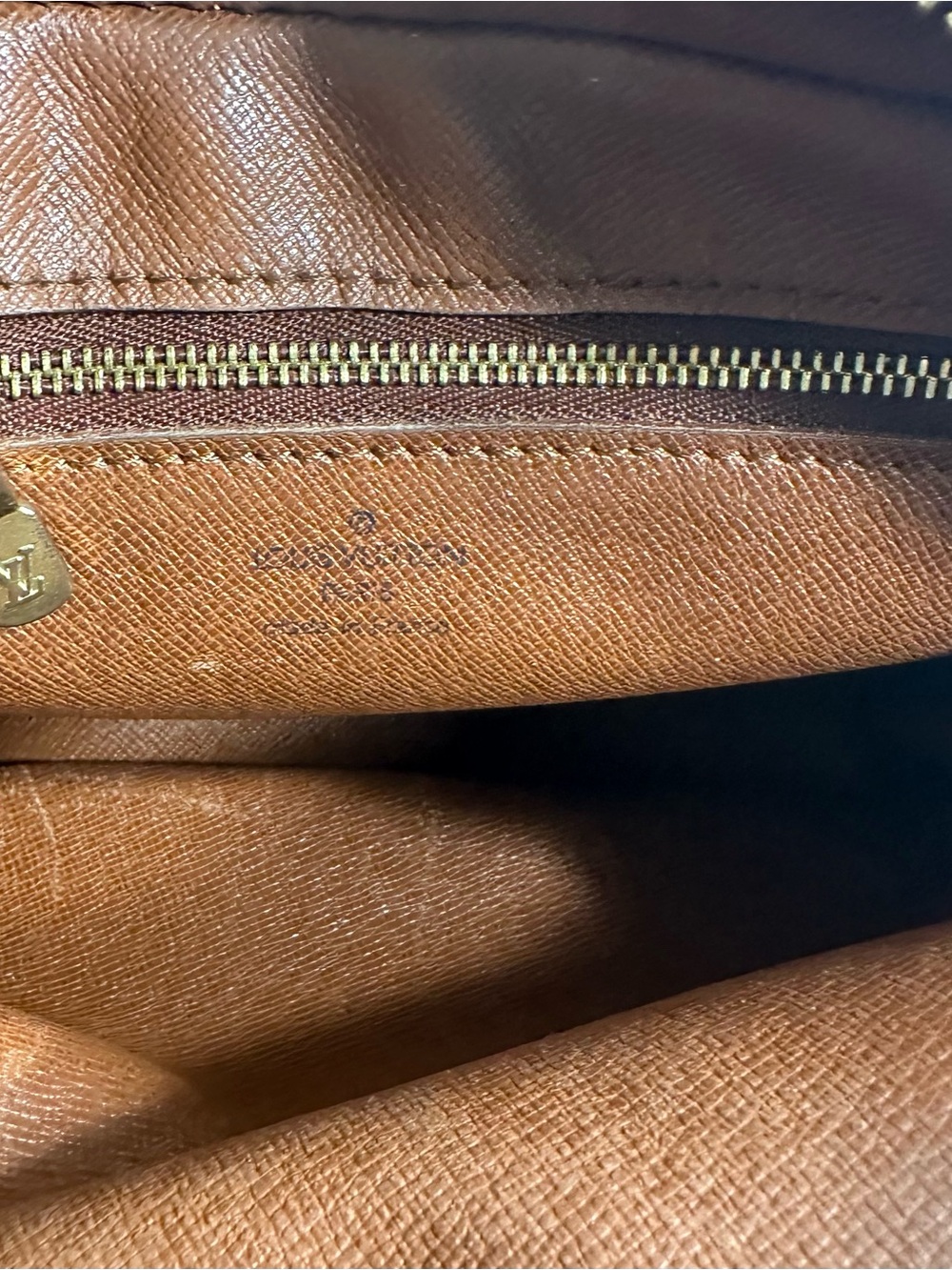 Louis Vuitton Crossbody Bag - Picture 10 of 10